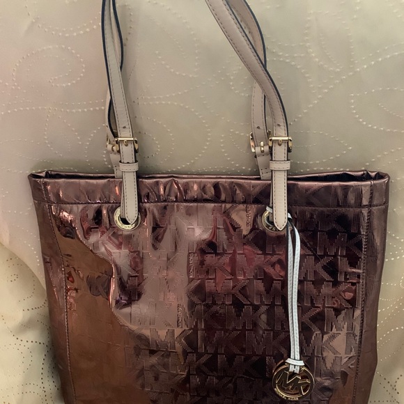 Michael Kors Signature Mirror Metallic Tote - Picture 8 of 14